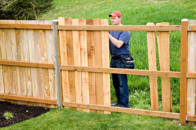 Fence Maintenance Crews